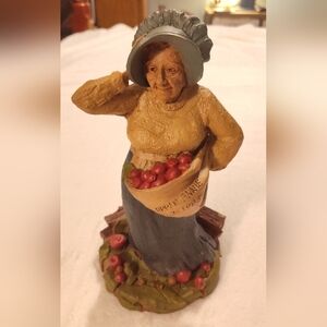 Charming Vintage Figurine with Apples